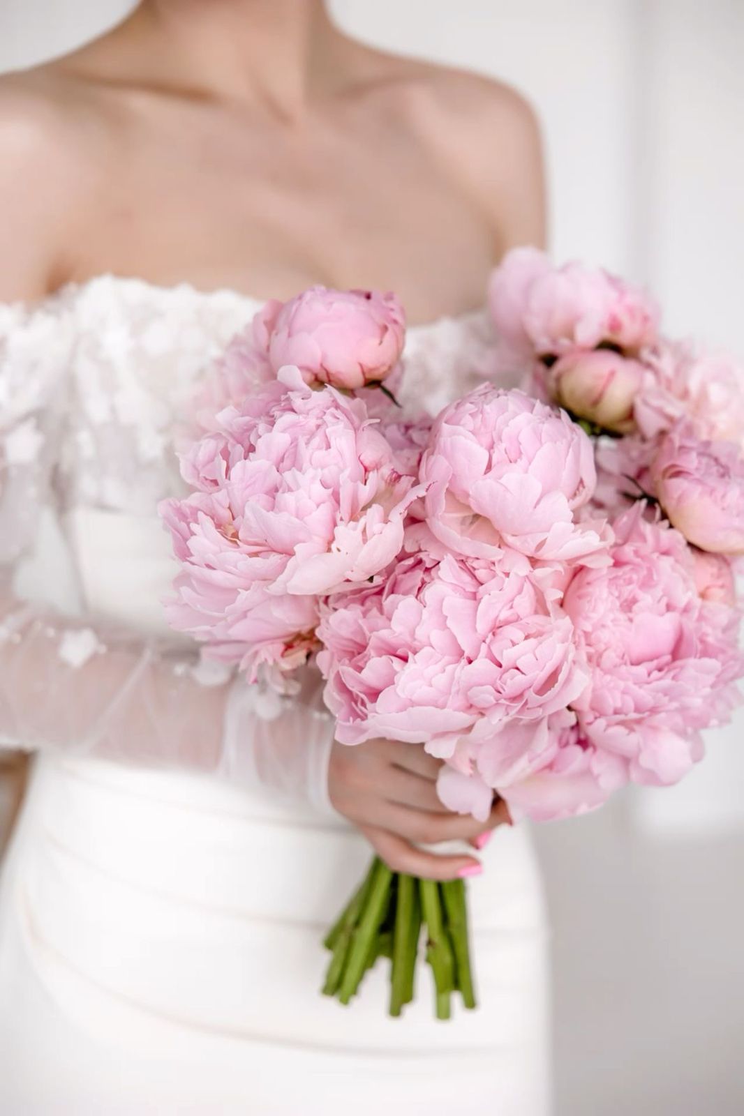 WEDDING BOUQUET WITH 25 PINK PEONY