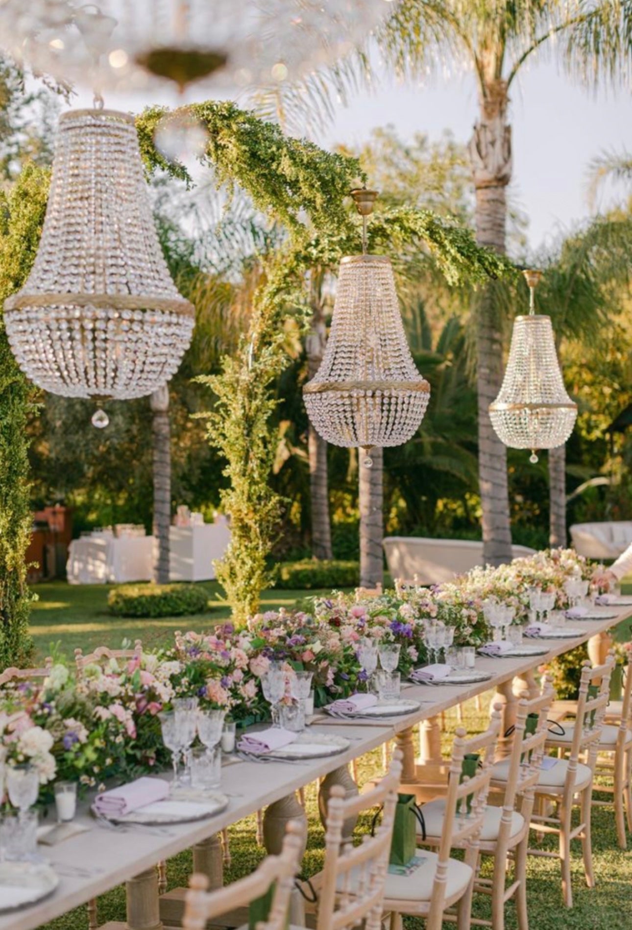 Hanging chandelier with stand for rent (per 1 pieces)