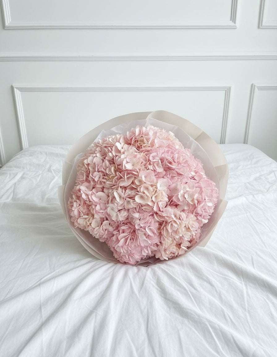 FLOWERS BOUQUET WITH PINK HYDRANGEA 11 PCS