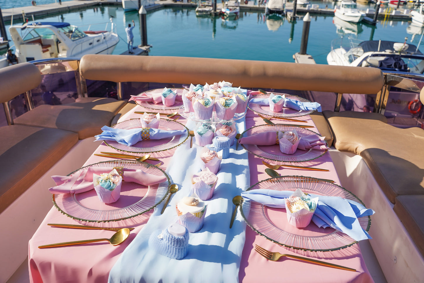 Secret gender: revelry of revelation (Decor photozone rent)