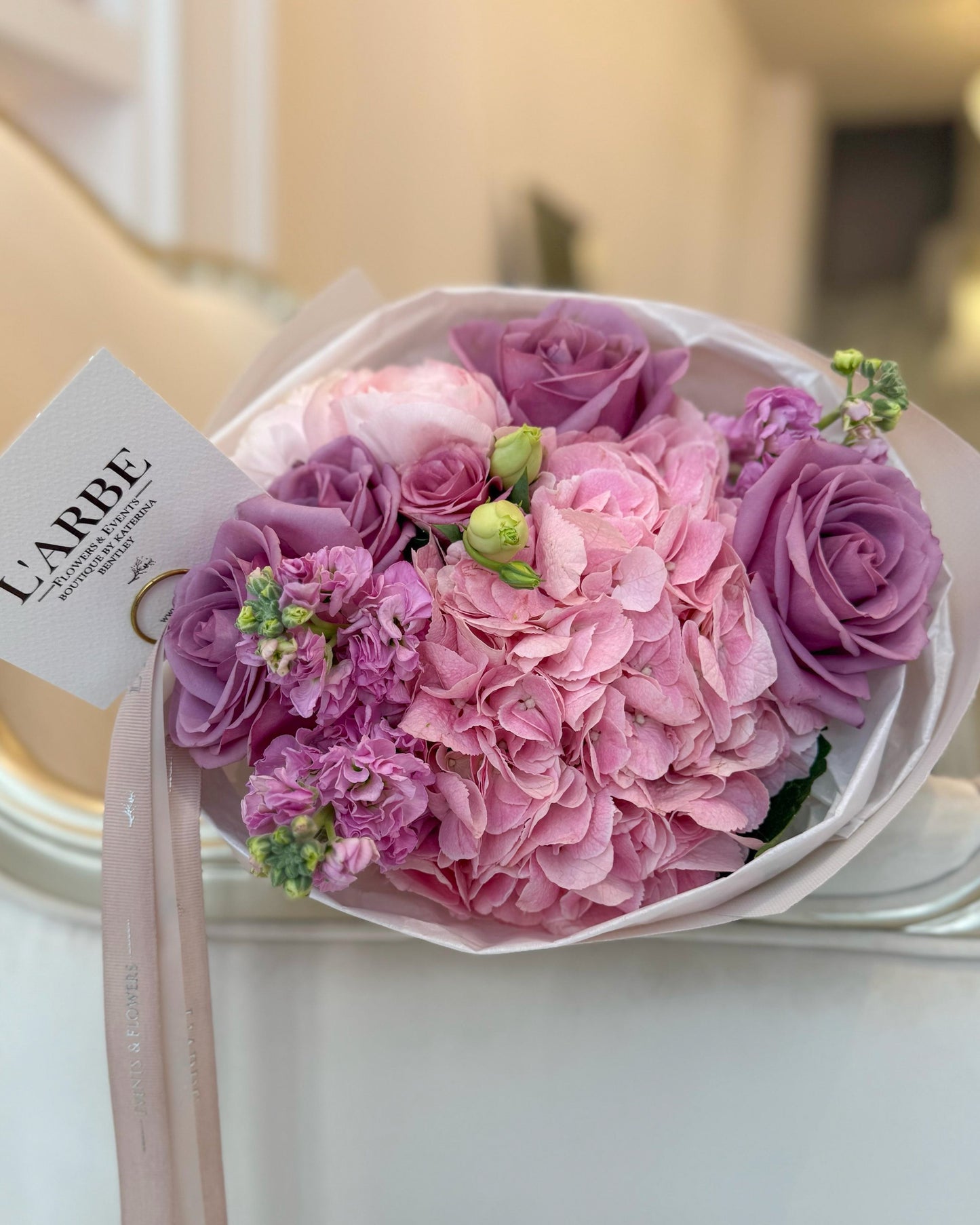 Flowers arrangement “Mane” I in purple color