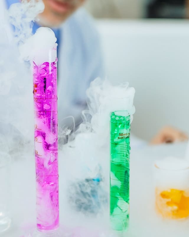 Nitrogen cryo cold ice show for kids birthday party