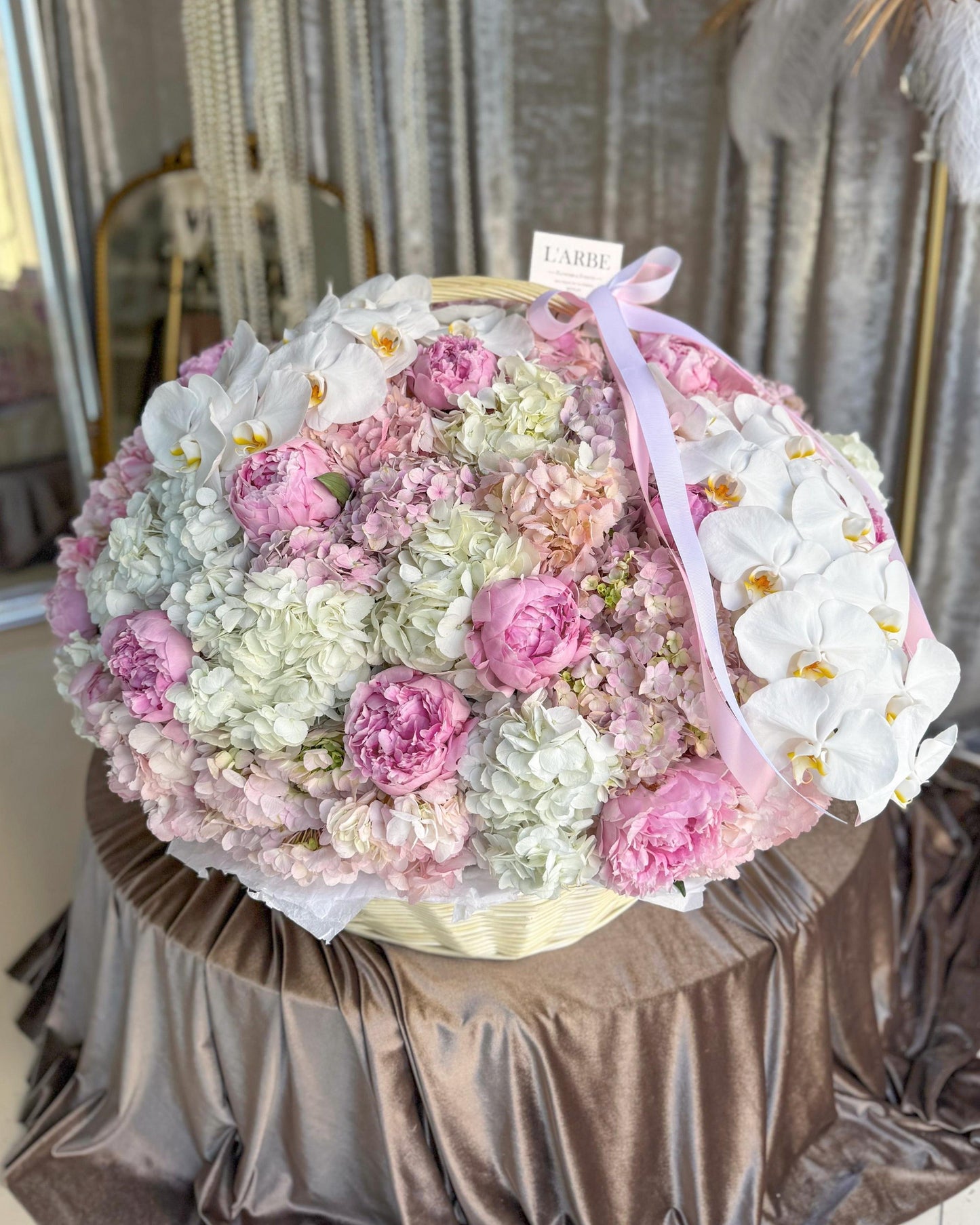 Flowers bouquet in basket “Amadeus”