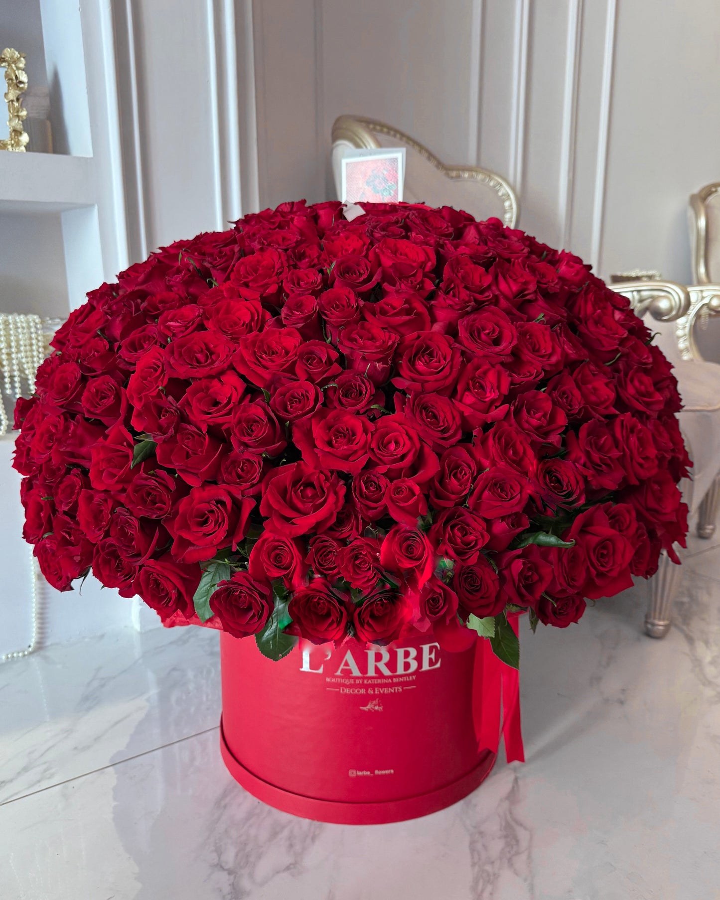 FLOWERS BOUQUET IN BOX “401 RED ROSES”