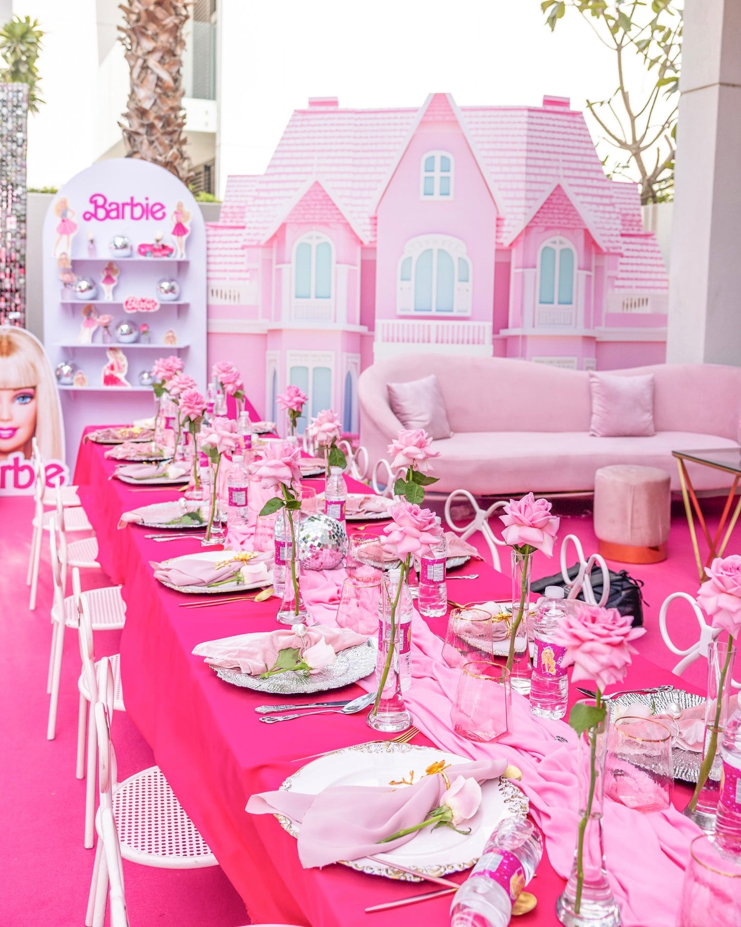 Barbie house, 1 sofa, carpet and table setup for your kids birthday party (20 kids)