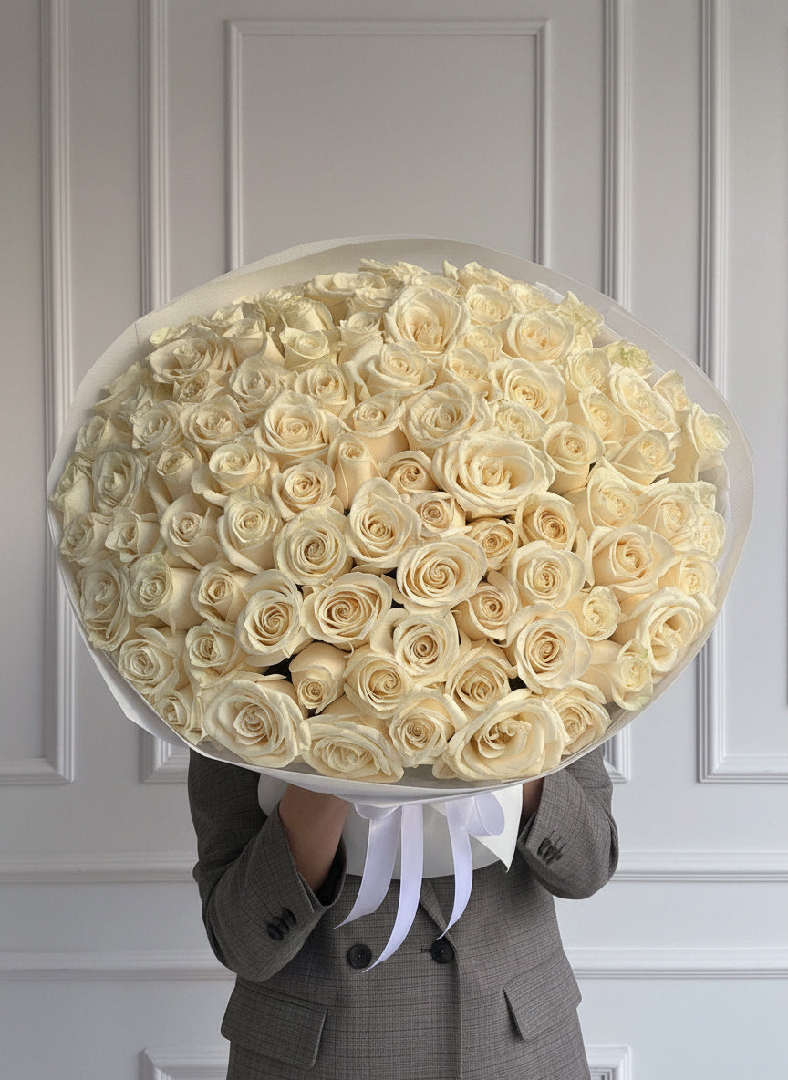FLOWERS BOUQUET WITH 101 CREAM ROSES VENDELLA PREMIUM