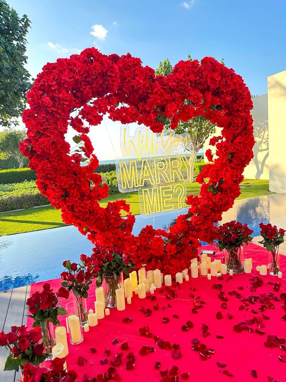 Flowers heart arch “Will you marry me?” ( decor rent)