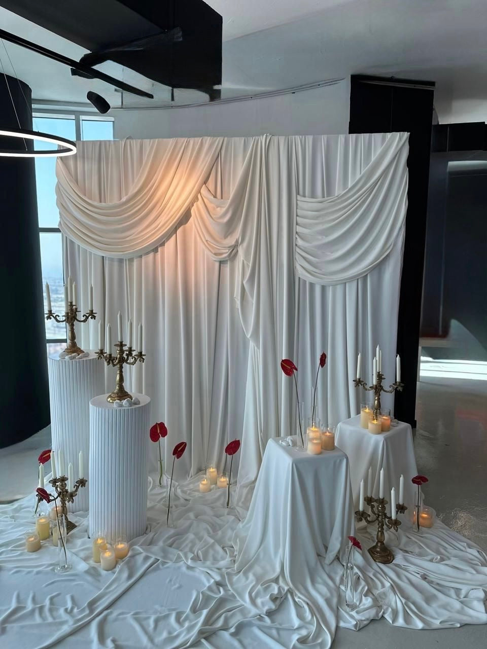 PHOTOZONE WITH FLOWERS AND CANDLES