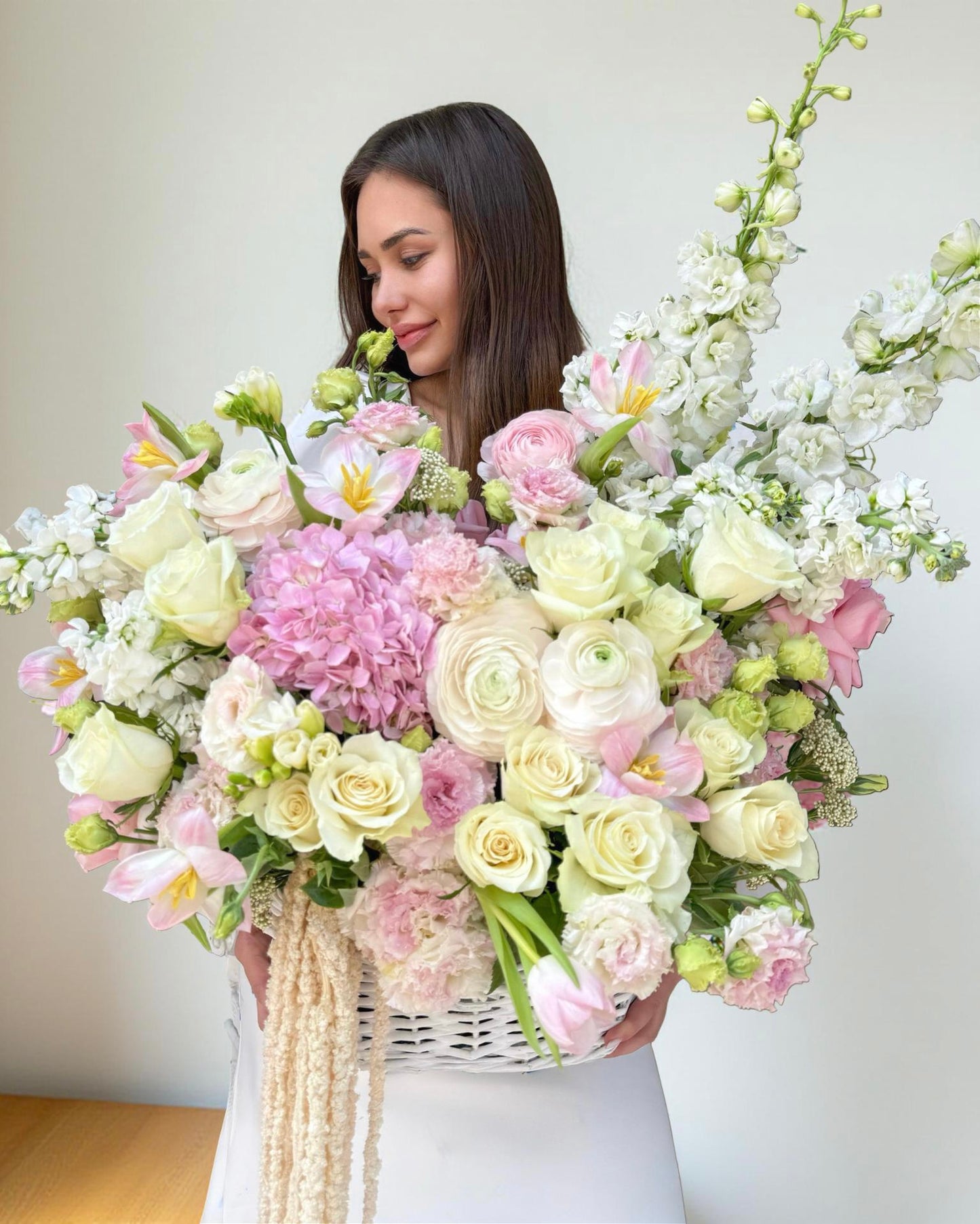 FLOWERS BASKET WITH DELPHINIUM “AZALIE”