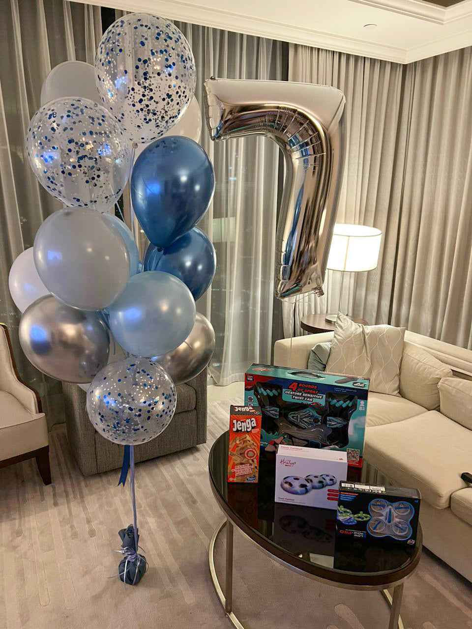 Mix balloons with number (0121)