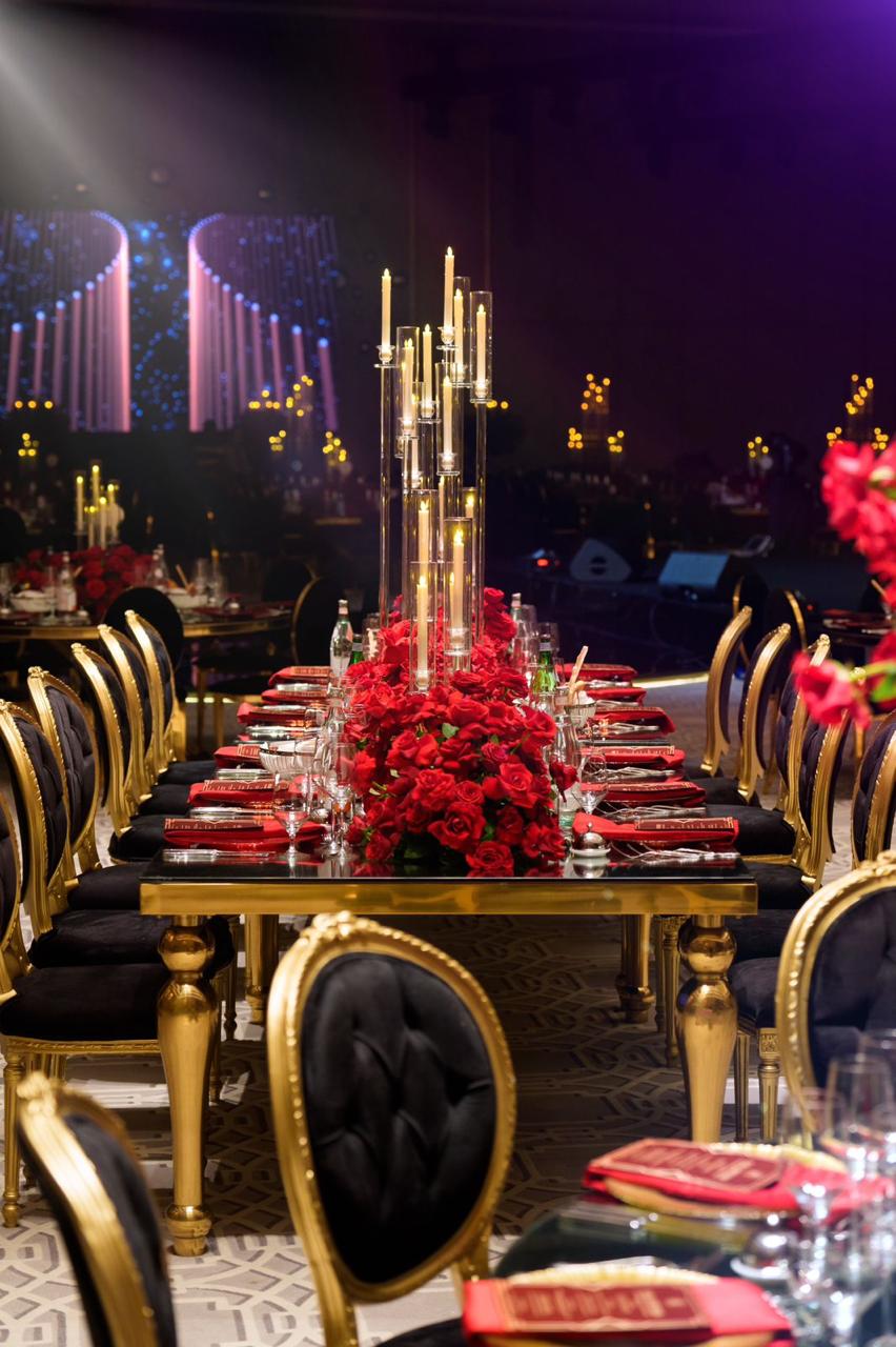 Royal chair rent