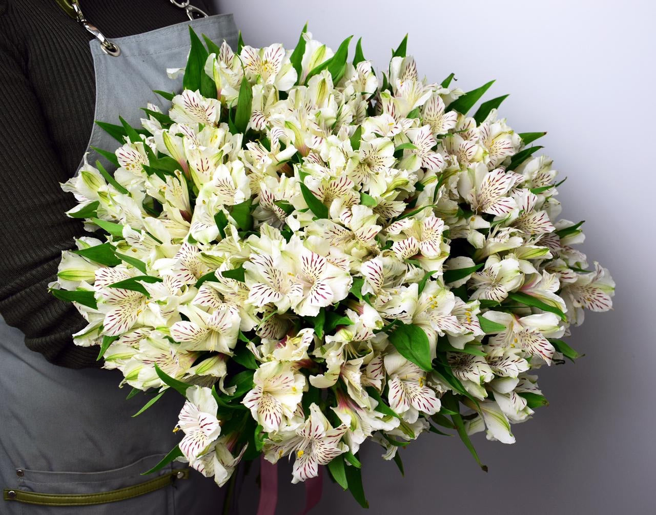Alstroemerias white (45 pcs)