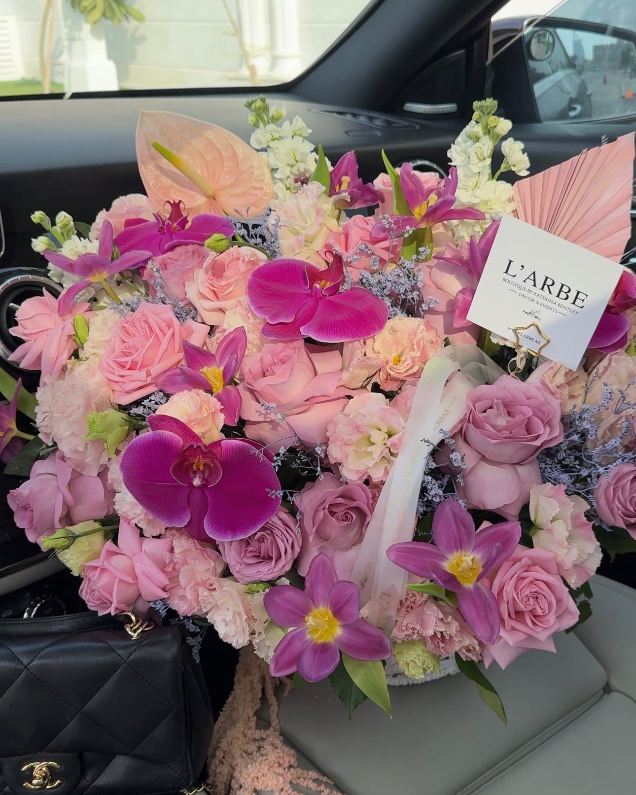 Fresh pink flower basket “Valencia”