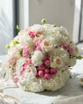 WHITE AND PINK FLOWERS ARRANGEMENT WITH HYDRANGEA, PEONY ROSES AND DIANTHUS