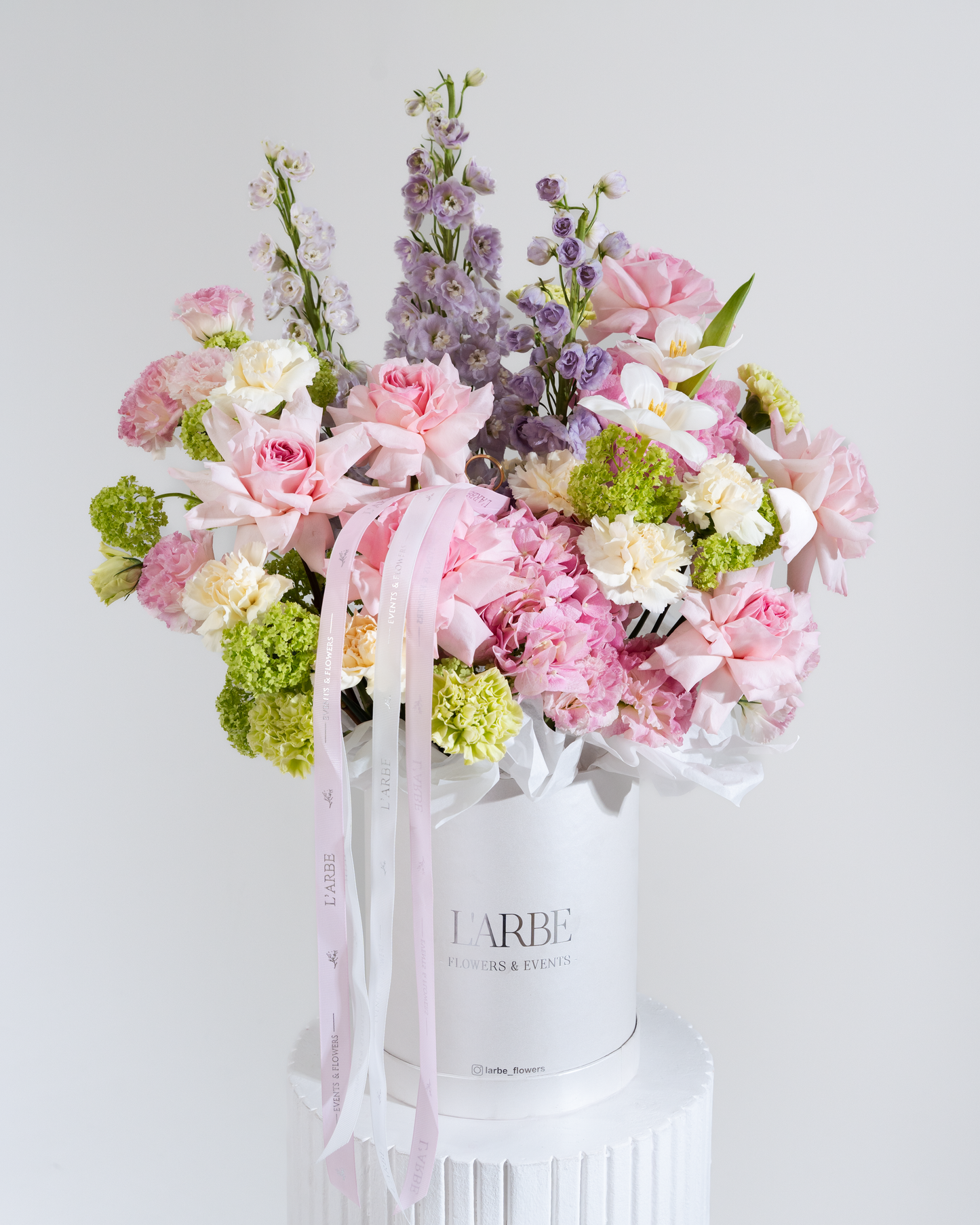 FLOWERS MIX BOX “NASTI BOX” WITH HYDRANGEAS AND ROSES 0102