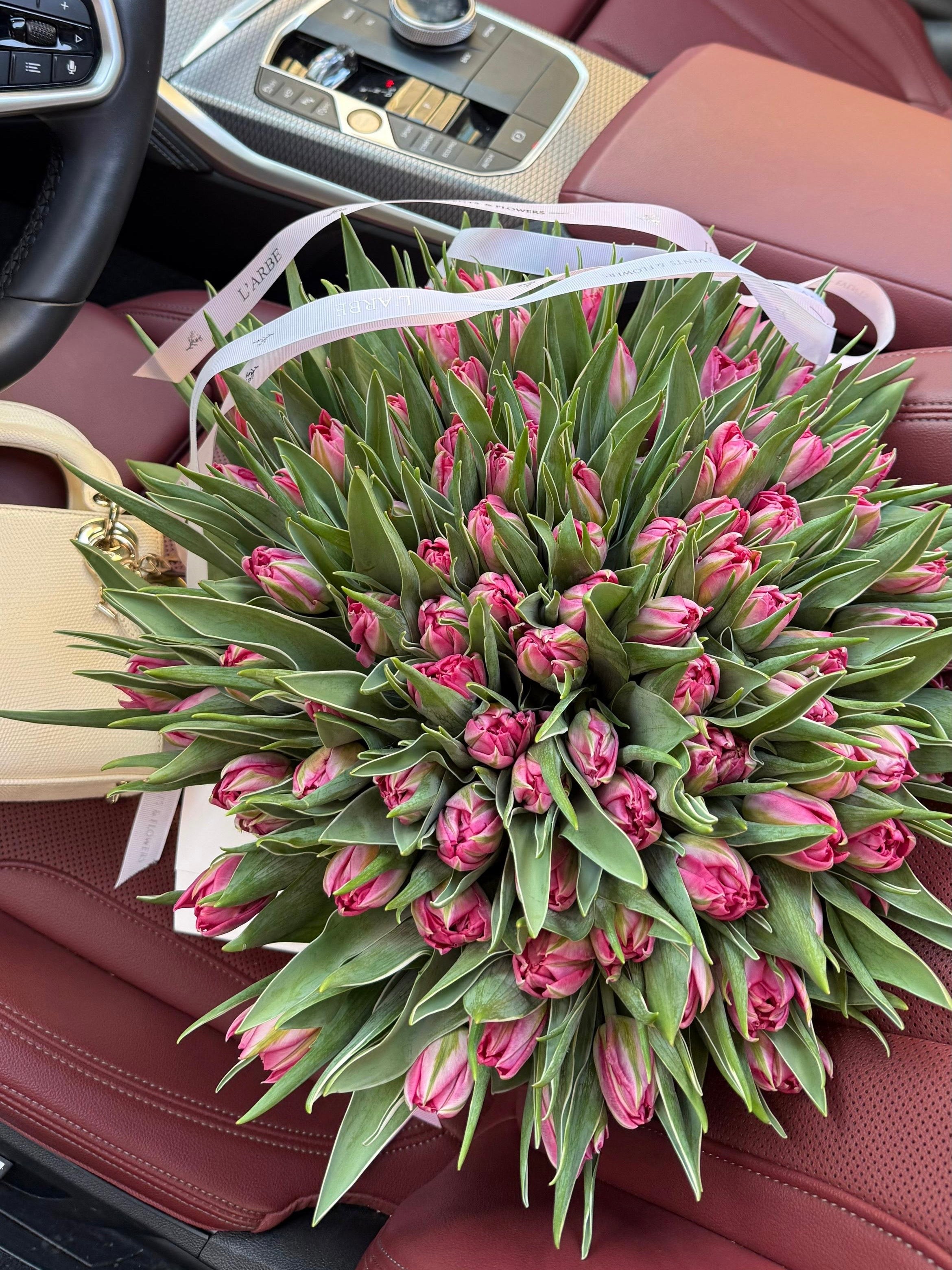 FLOWERS BOUQUET WITH DOUBLE PETAL TULIPS 105 PCS FLASHPOINT