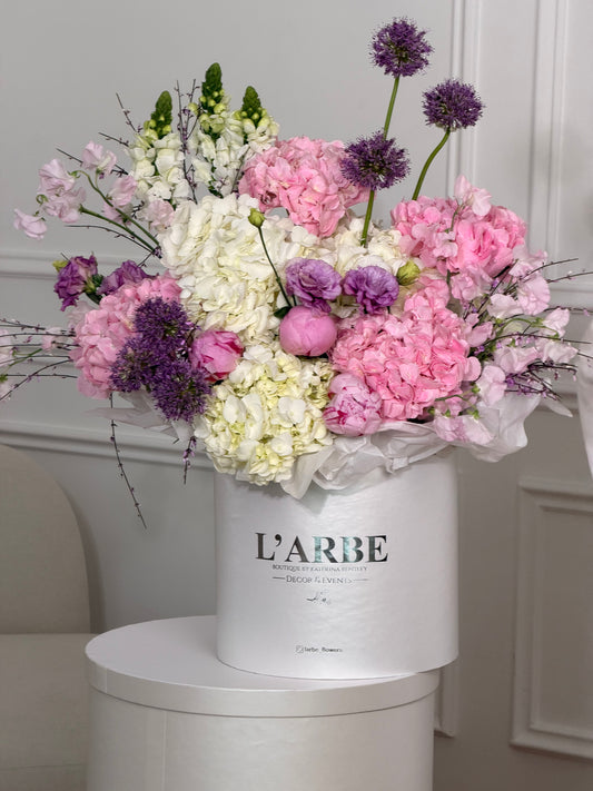 FLOWERS WHITE BOX WITH HYDRANGEAS AND PEONIES “NOIR LUXE” 0128