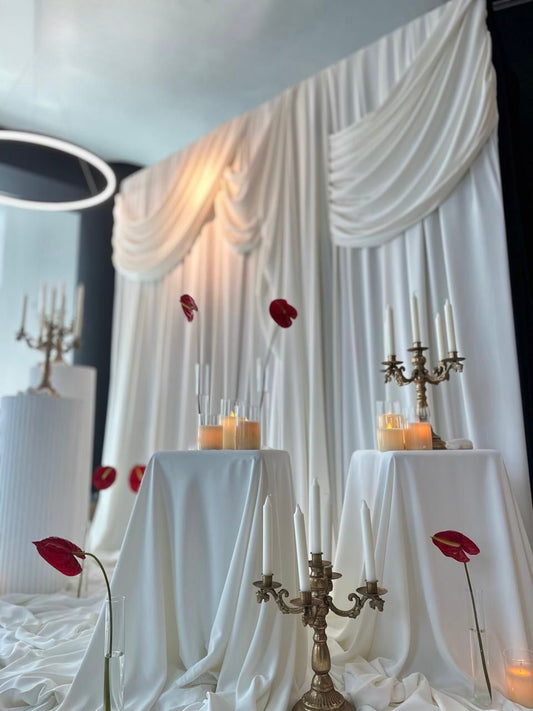 PHOTOZONE WITH FLOWERS AND CANDLES