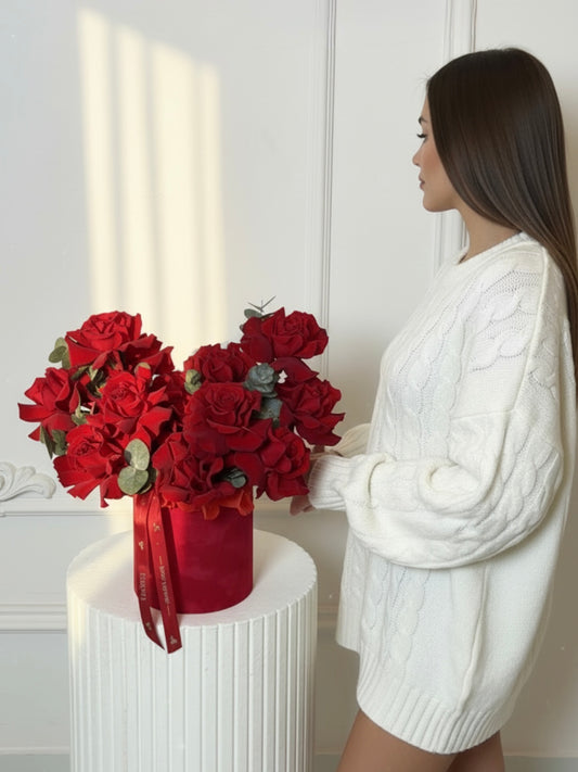 FLOWERS BOX WITH RED ROSES V117 “EURO”