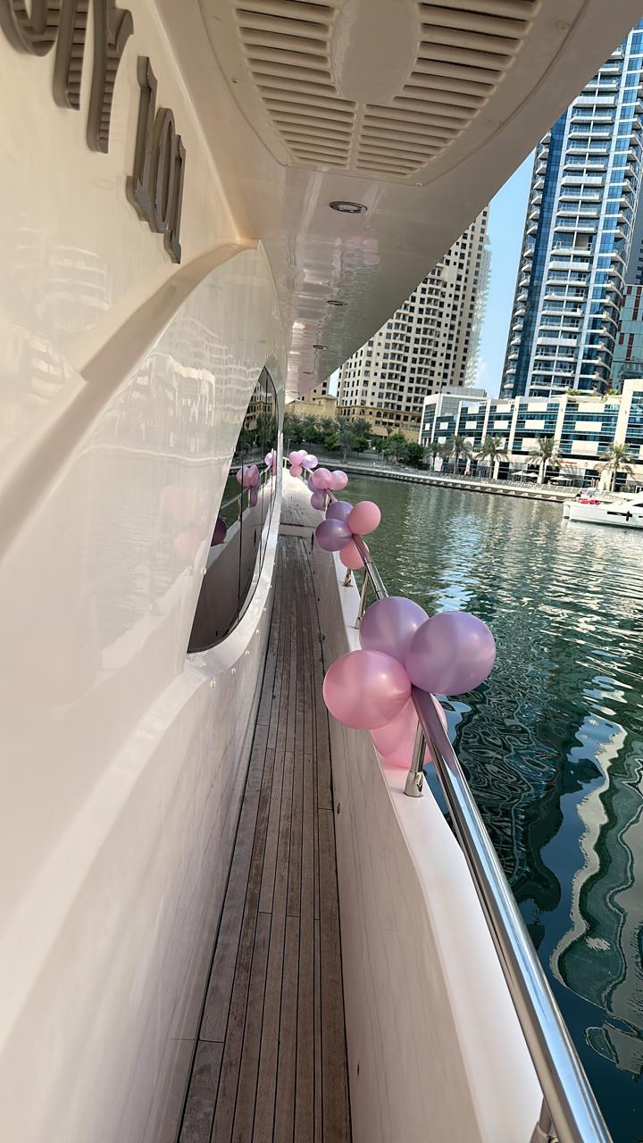 Decorations yacht