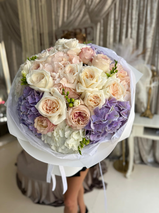 Flowers bouquet “Montev”