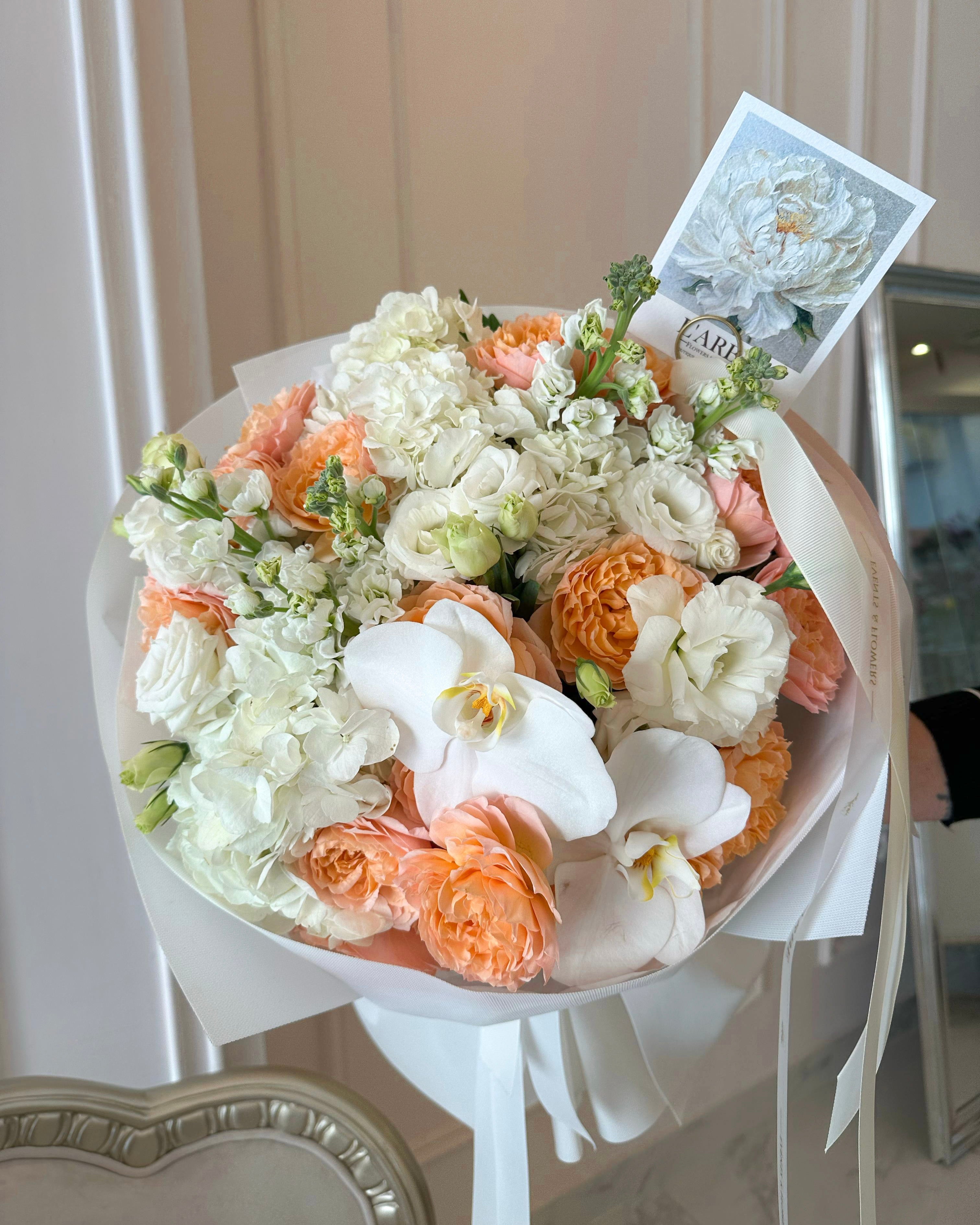 WHITE AND ORANGE FLOWERS BOUQUET WITH ORCHIDS, ROSES AND MATTHIOLA “CROWN” 0121