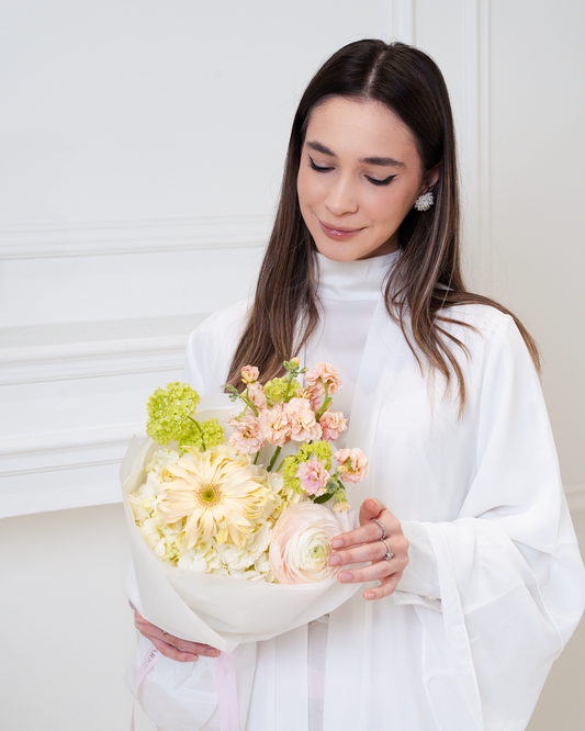 FLOWERS BOUQUET WITH GERBERA AND RANUNCULUS “OLI SMALL ” 0101