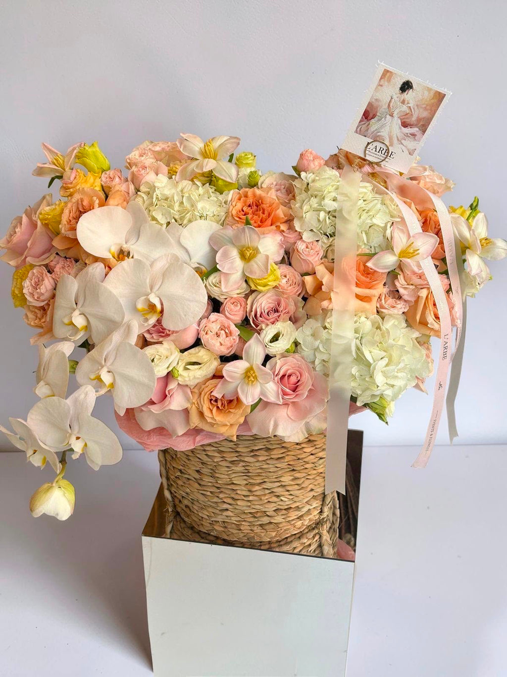 FLOWER BUSKET “APEROL” WITH ORANGE PHALENOPSYS ORHID