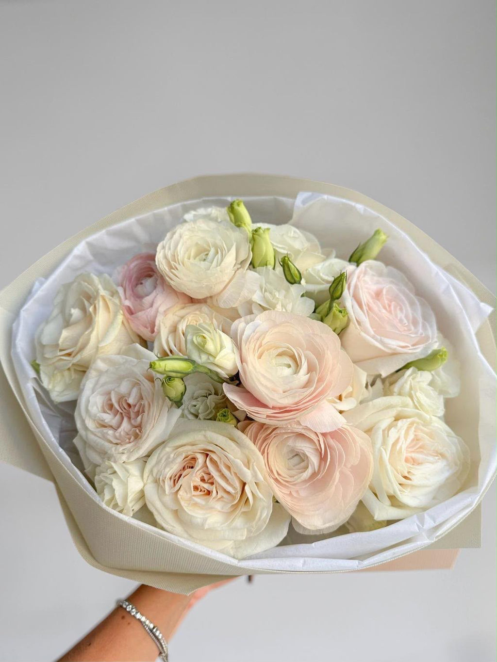 DELICATE PINK AND WHITE FLOWERS BOUQUET WITH PEONY ROSES AND RANUNCULUS