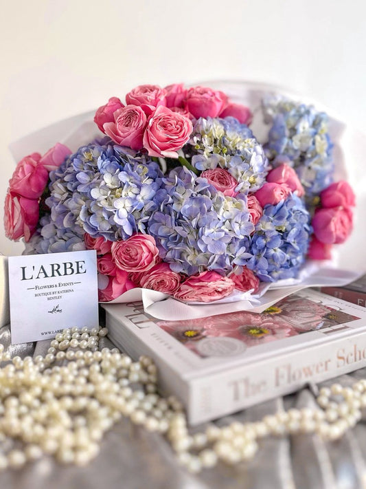 LIGHT BLUE HYDRANGEAS WITH SILVA