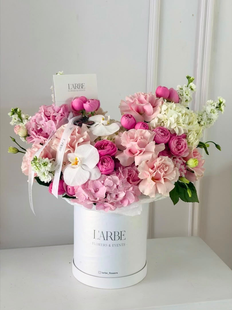 FLOWERS BOX WITH HYDRANGEAS AND PHALENOPSIS PINK AND WHITE