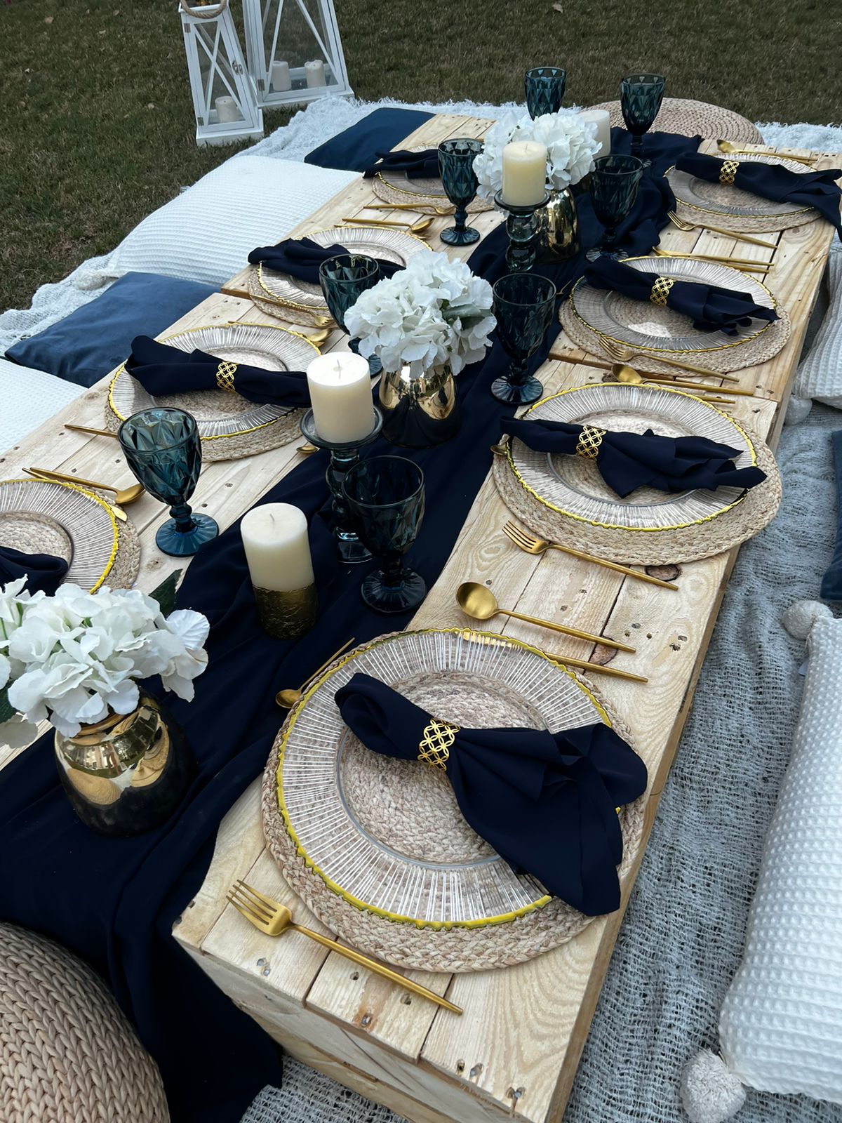 Decorations table (pallet) for 8 people