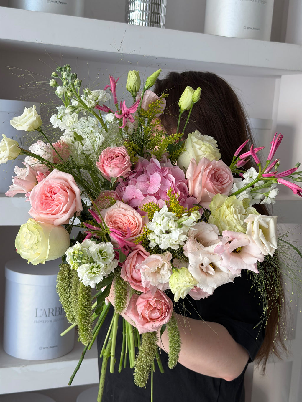 FLOWERS BOUQUET WITH HYDRANGEAS AND ROSES “MAELLE”