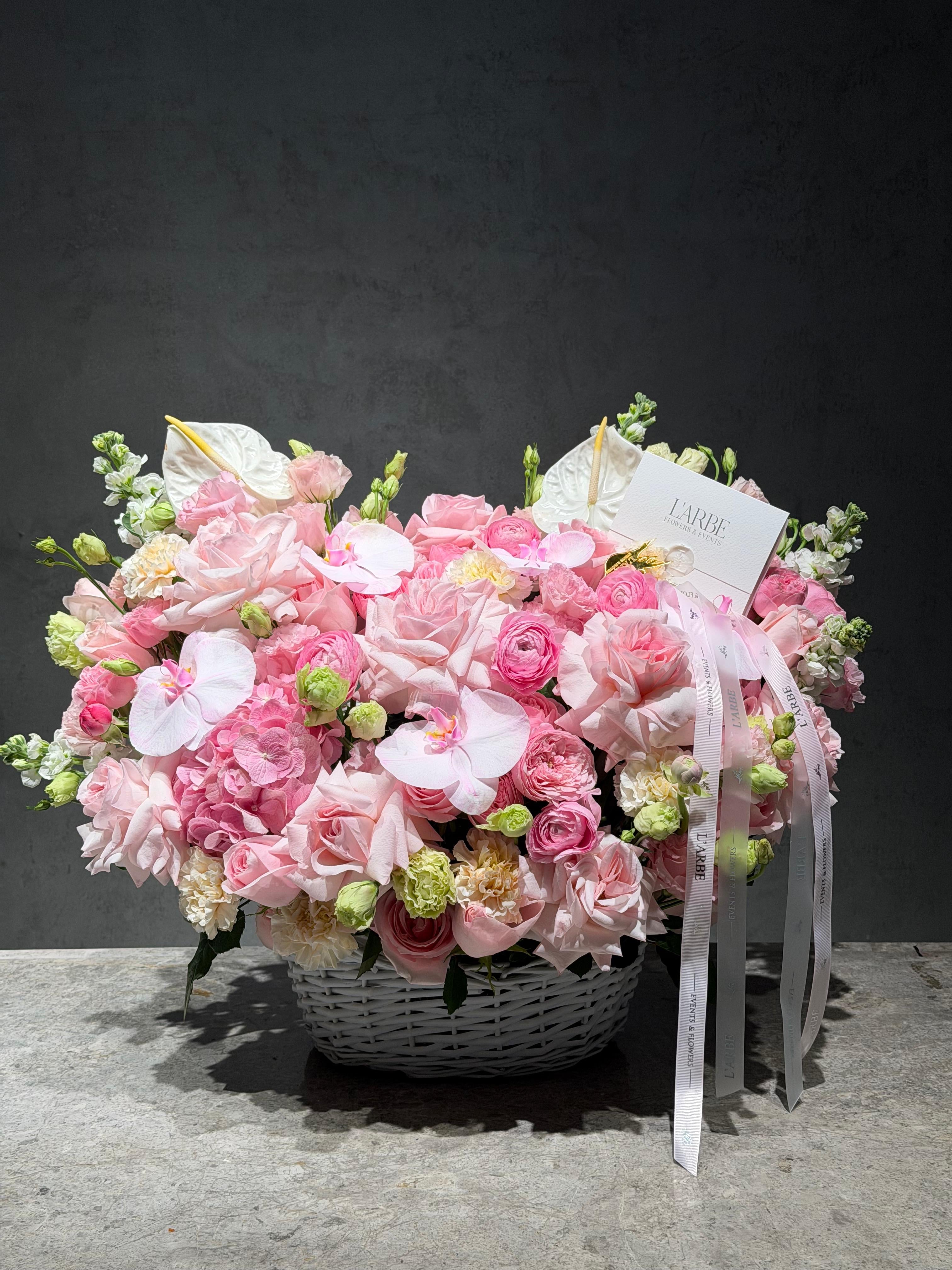 FLOWERS BASKET WITH PHALENOPSIS AND HYDRANGEA “SOLSTICE”