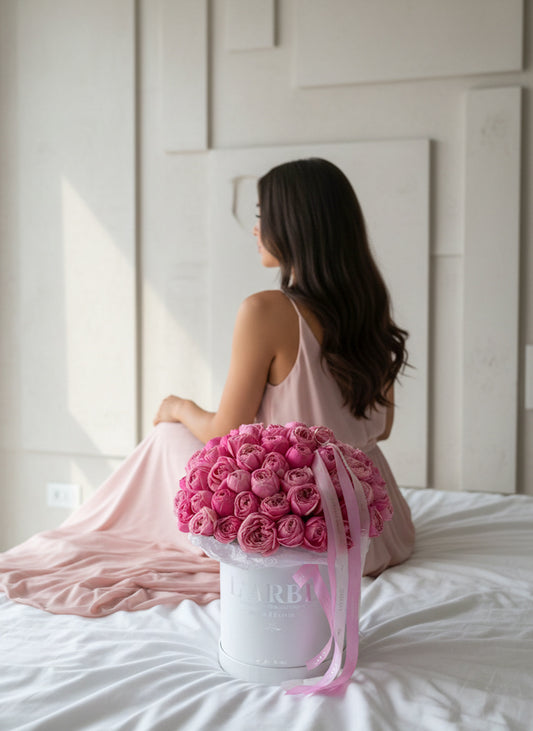 FLOWERS WHITE BOX WITH PEONY ROSES “SILVA BOX”