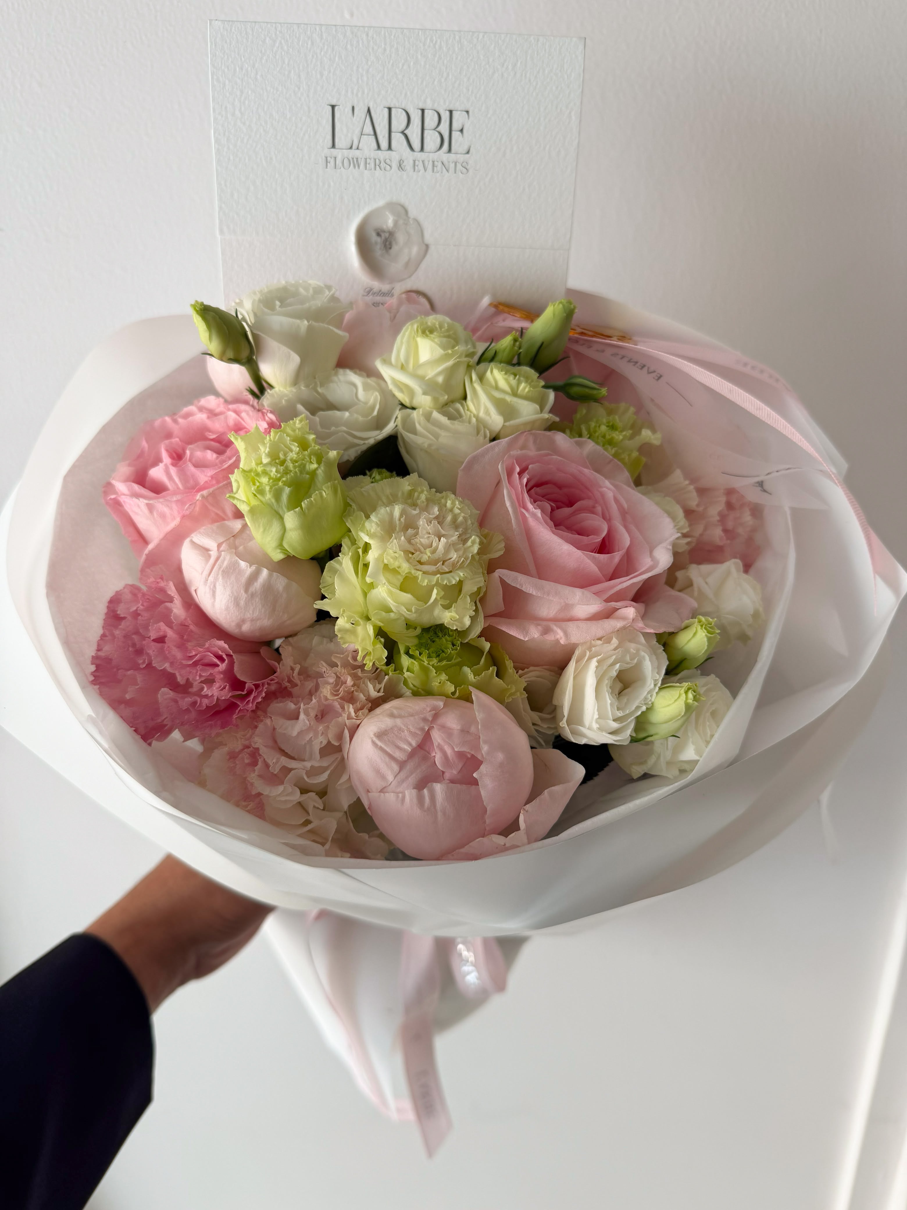 PINK GREEN FLOWERS MIX WITH PEONY ROSES