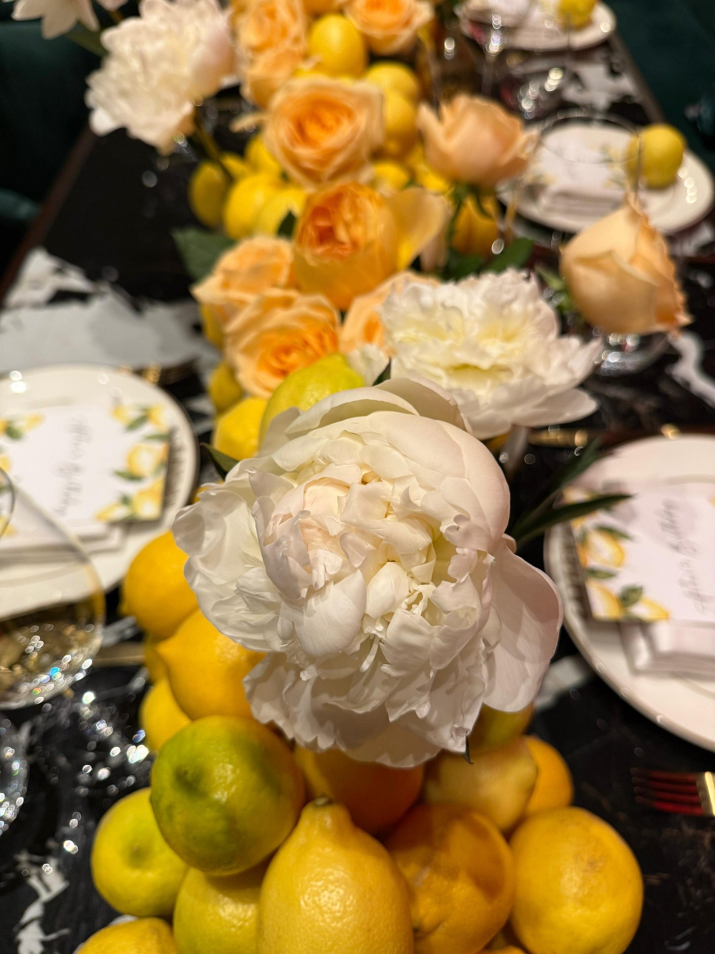 Floral decoration of the table “Lemon” peony and roses -1 metres price