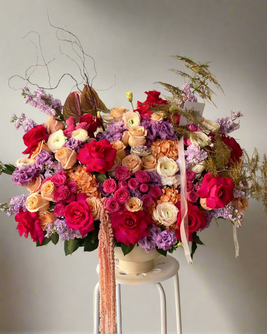 AUTUMN COLOR FLOWERS ARRANGEMENT IN POT WITH ROSES, RANUNCULUS, HYDRANGEA AND AMARANTHUS