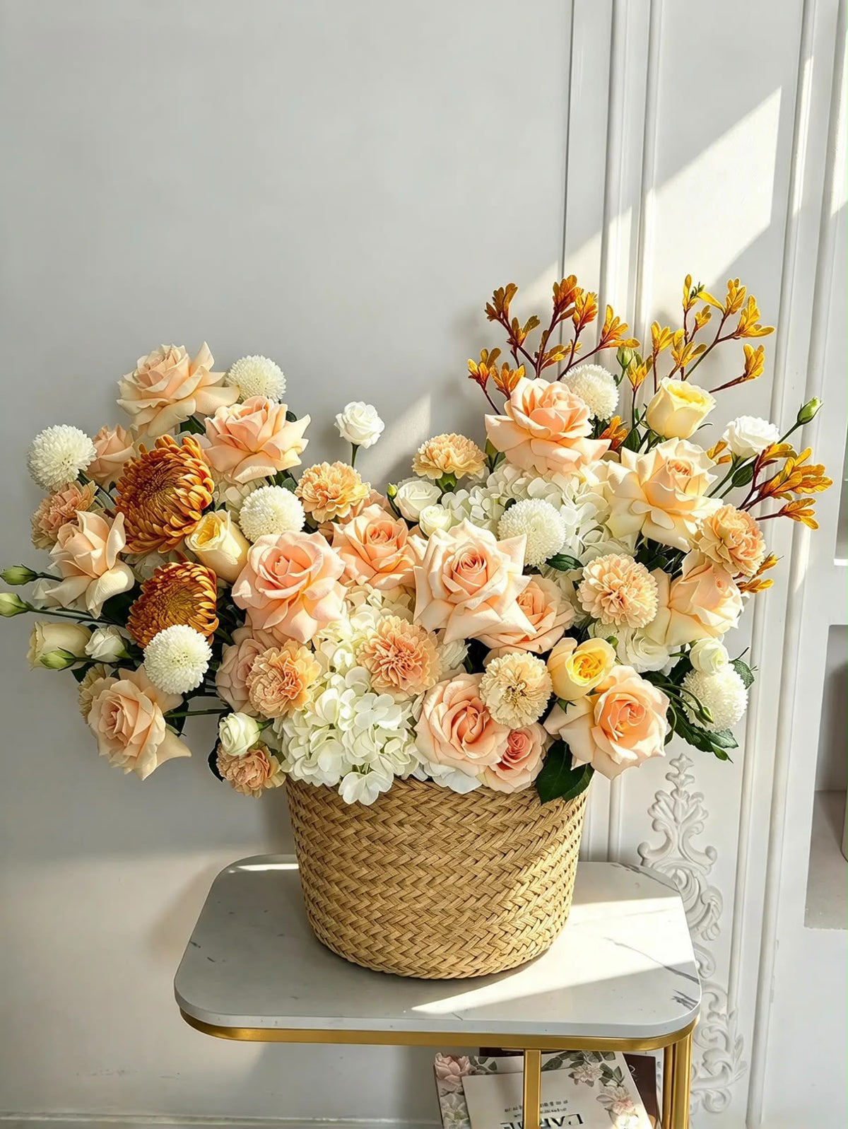 FLOWERS BASKET WITH CHRYSANTHEMUM HYDRANGEA “SUBLIME”