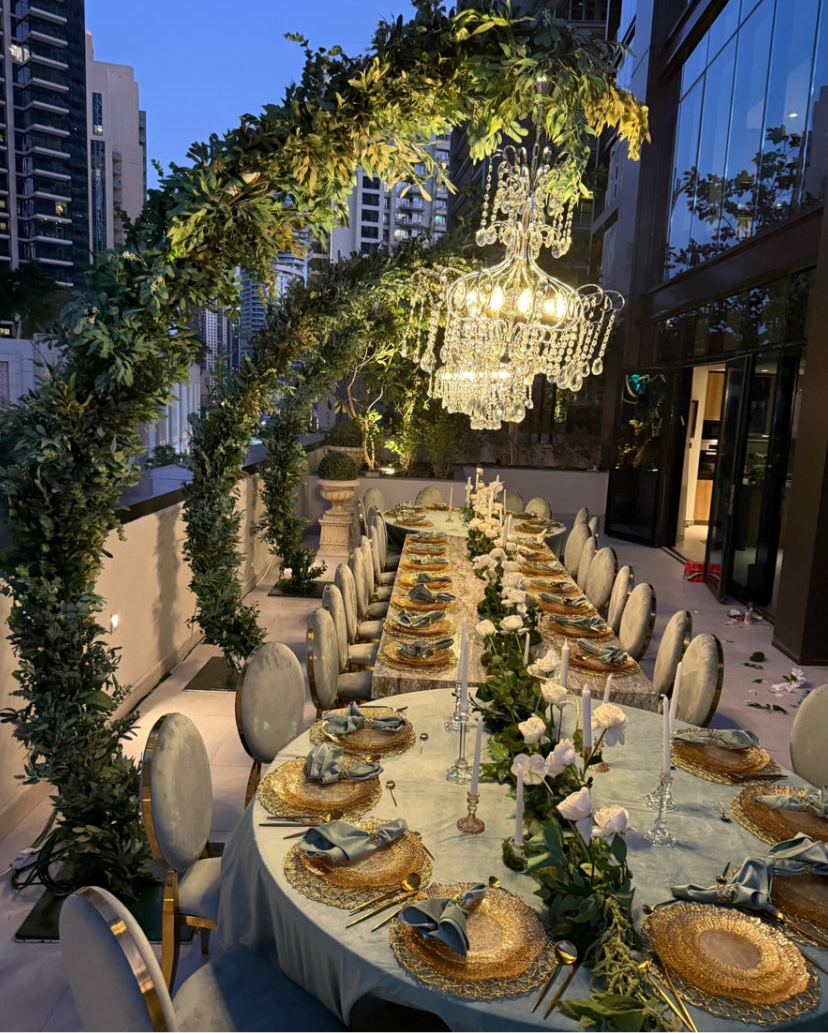 Table setup for adults 
30 adults (rent)