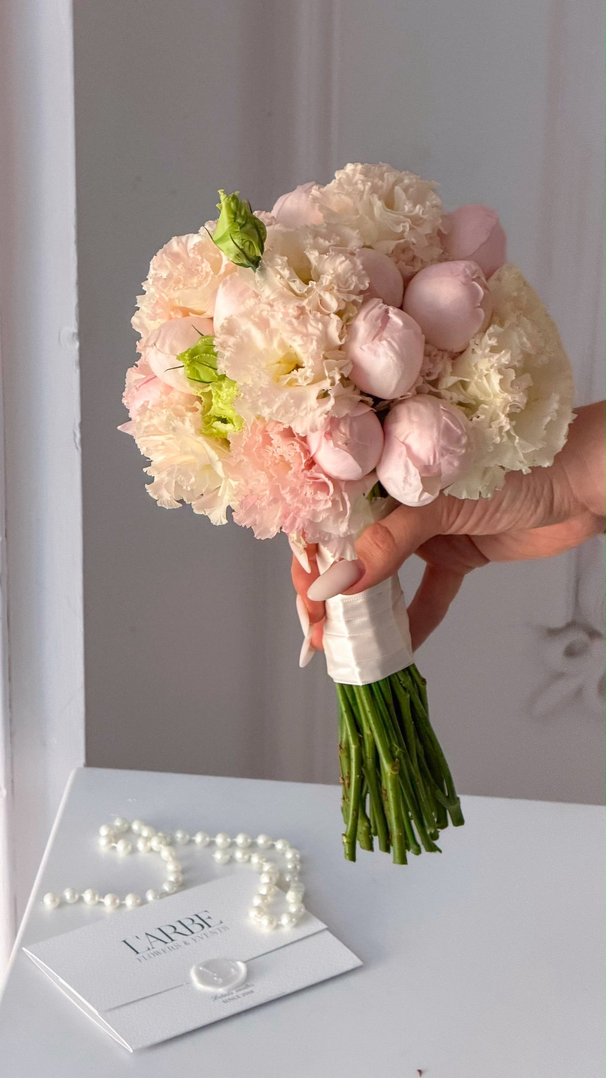 BRIDE BOUQUET WITH EUSTOMA AND PEONY ROSES