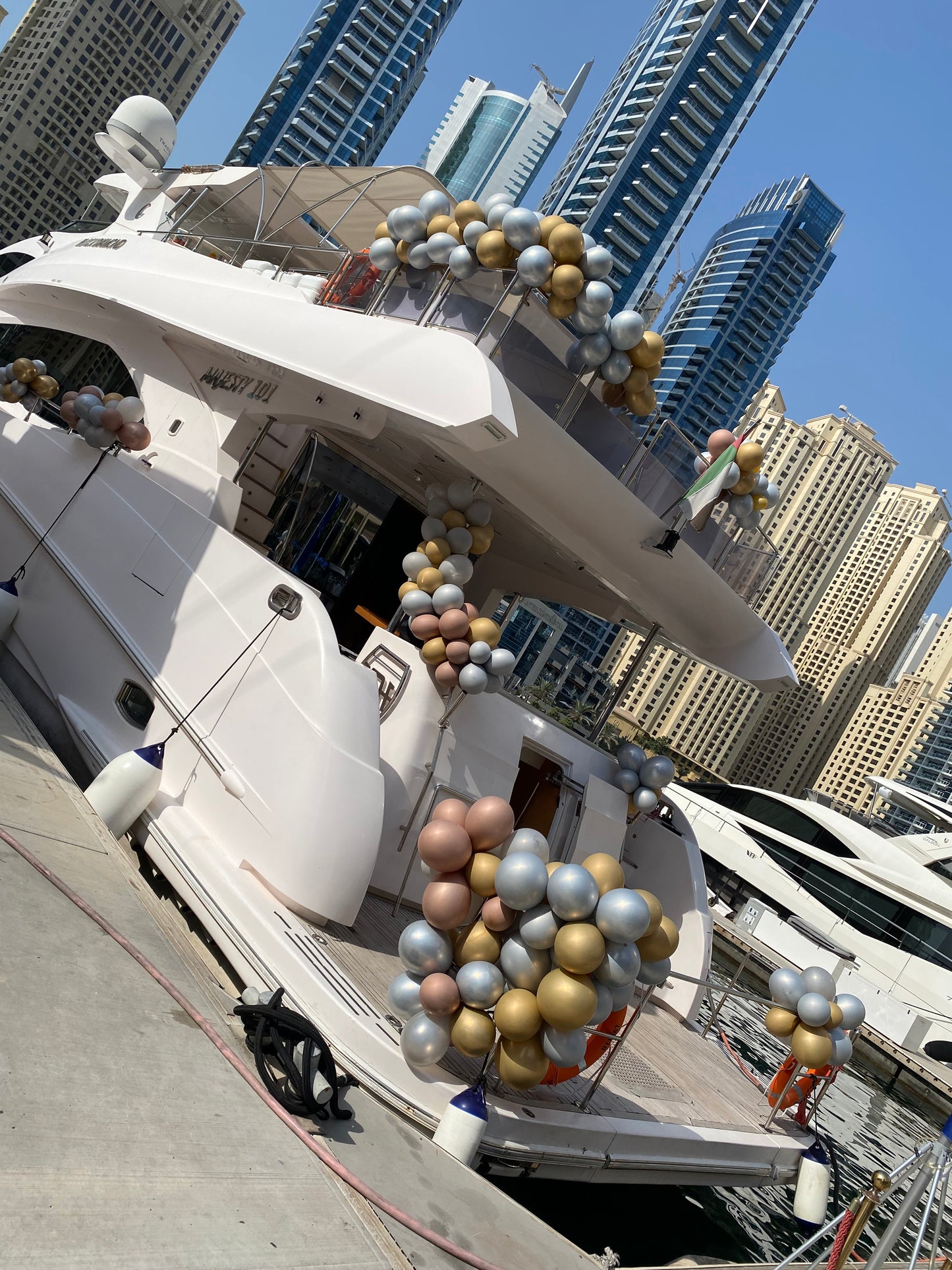 Decoration for yacht mix