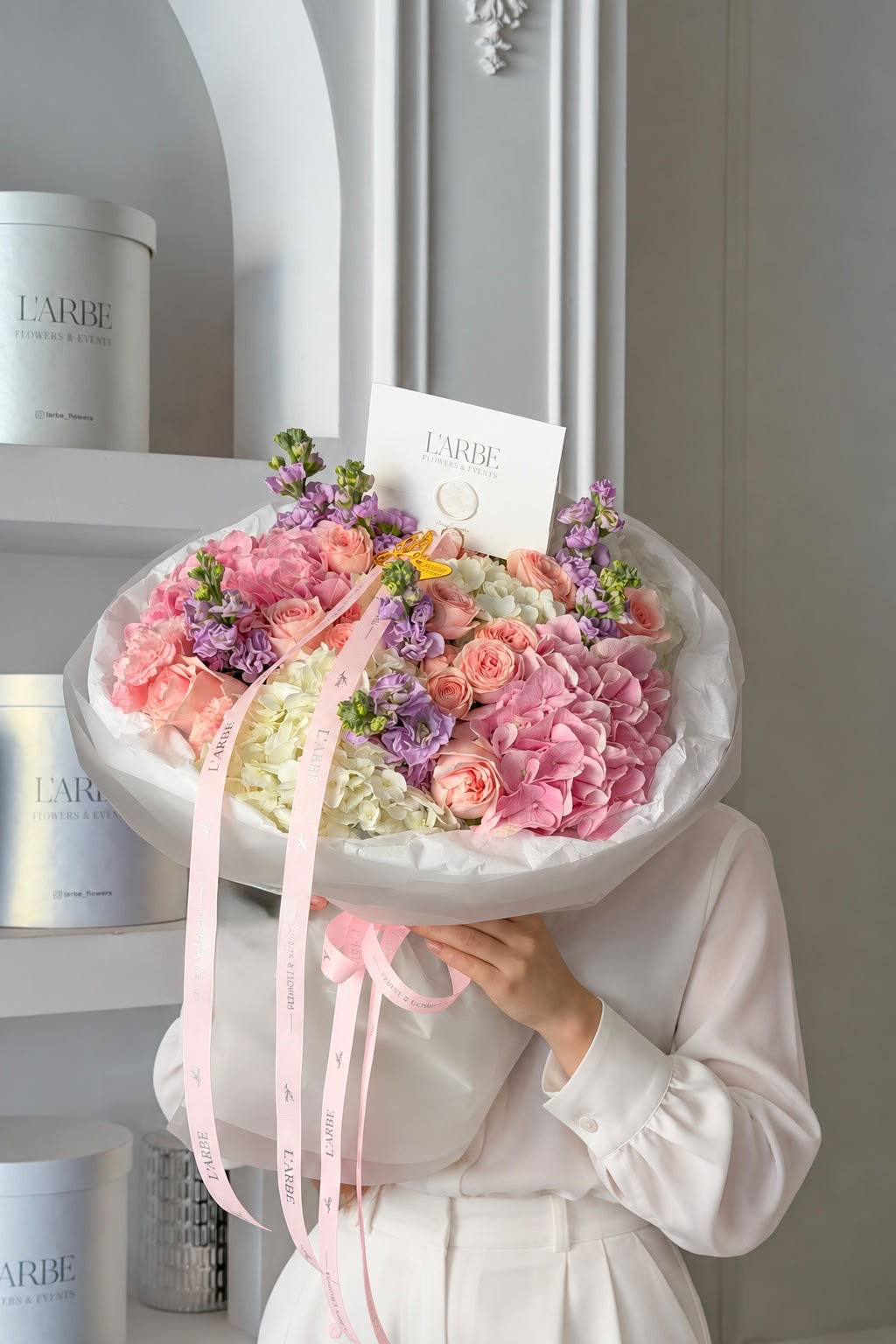 FLOWERS BOUQUET MIX WIT HYDRANGEA AND MATHIOLA “THE MUSE”