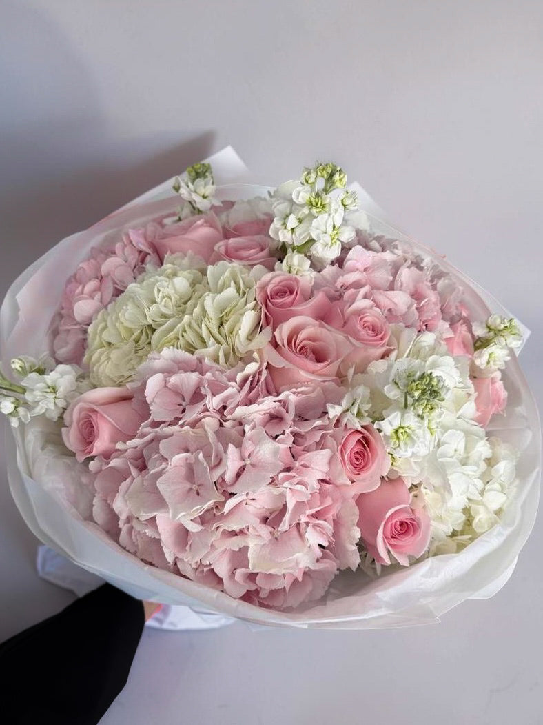 Flowers bouqet “PURE BEAUTY”