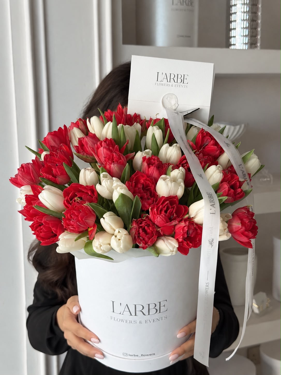 FLOWERS BOX WITH TULIPS MIX RED AND WHITE