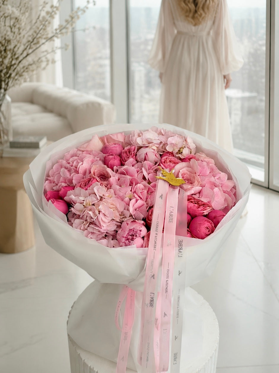 FLOWERS BOUQUET WITH HYDRANGEAS “CLARITY”