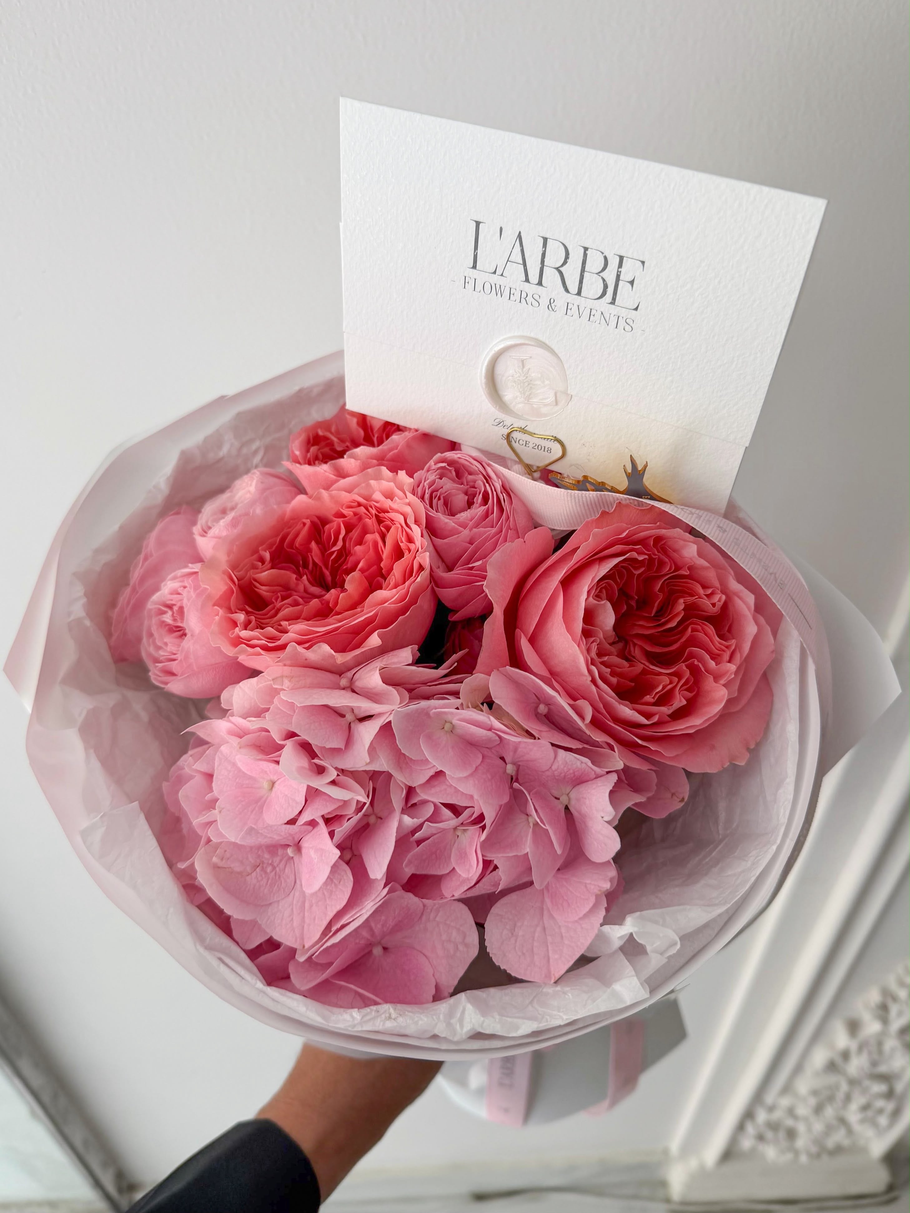 MINI FLOWERS PINK BOUQUET WITH HYDRANGEA