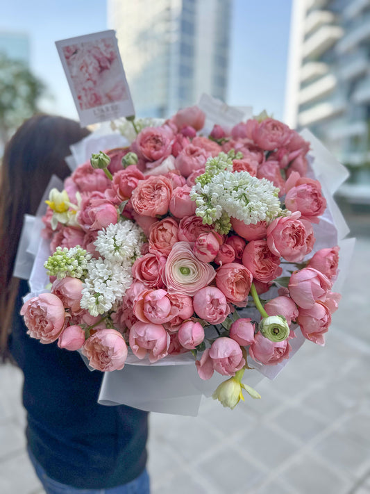 Mix flowers bouquet “Paulina”