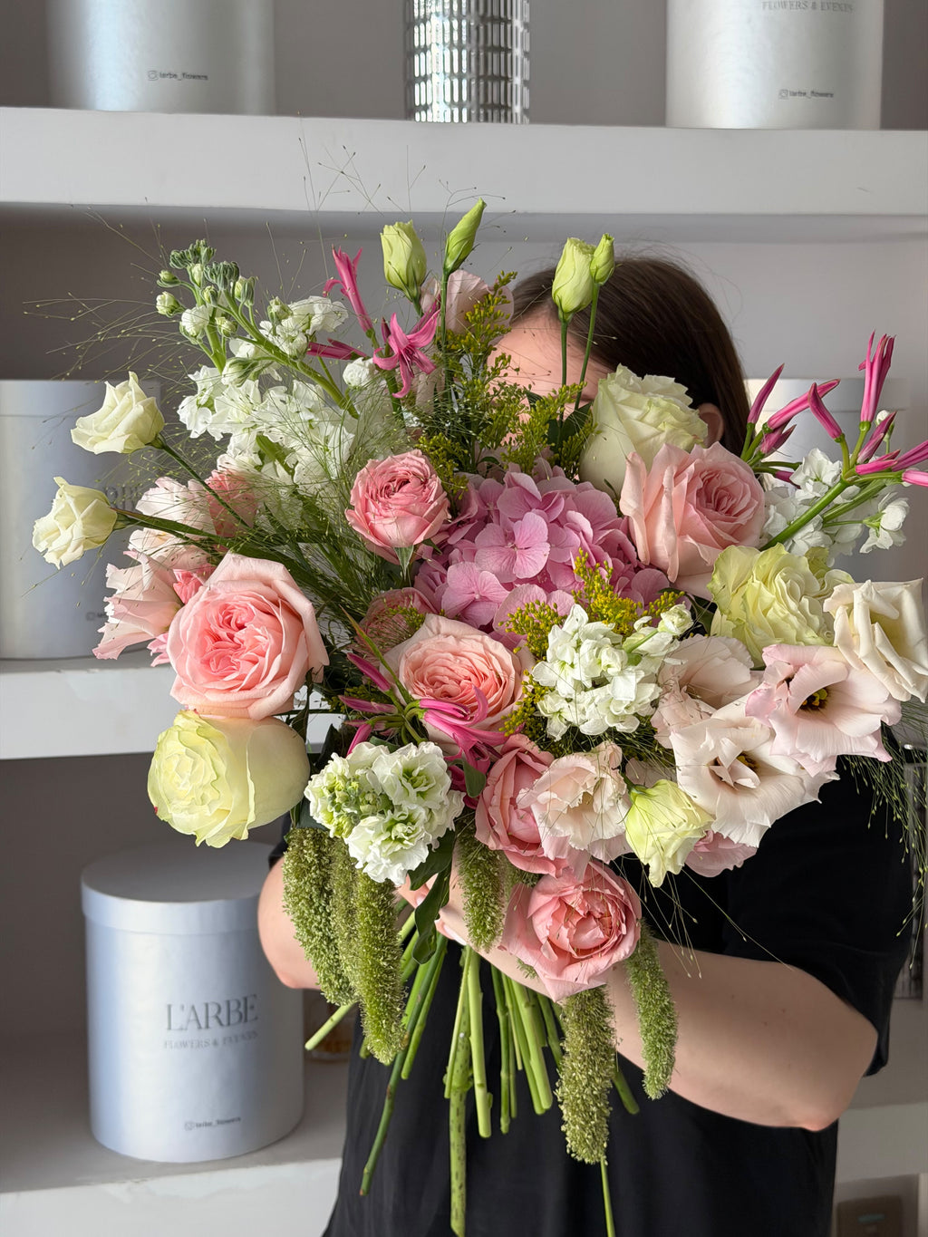 FLOWERS BOUQUET WITH HYDRANGEAS AND ROSES “MAELLE”