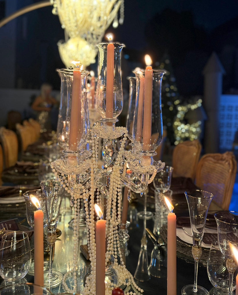 Glass candelabra with pearls (rent)